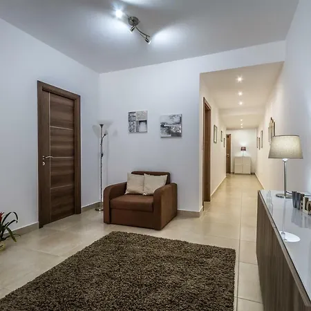 Apartamento Sunny Modern Mellieħa