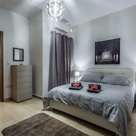 Sunny Modern Appartamento