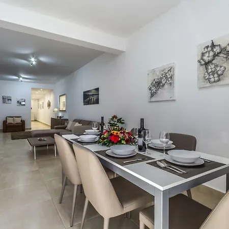 Sunny Modern * Mellieha