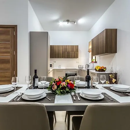 Apartment Sunny Modern