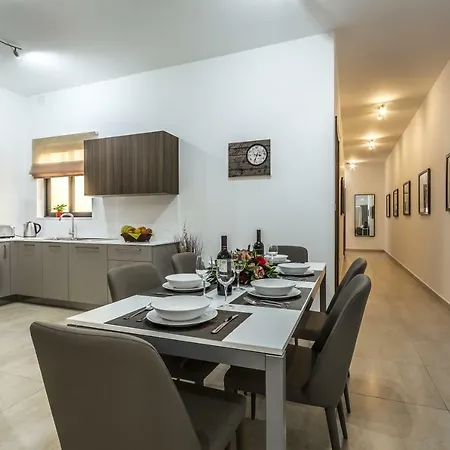 Sunny Modern Mellieha