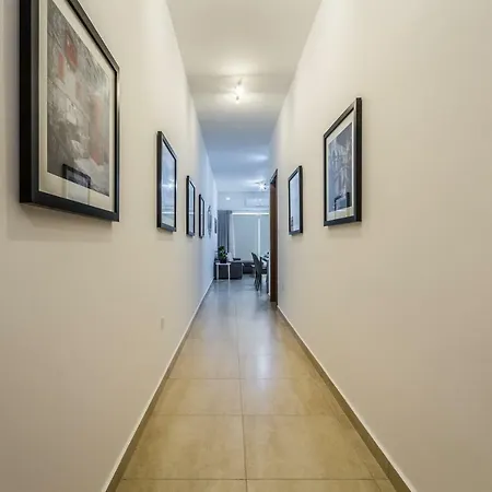 Sunny Modern *