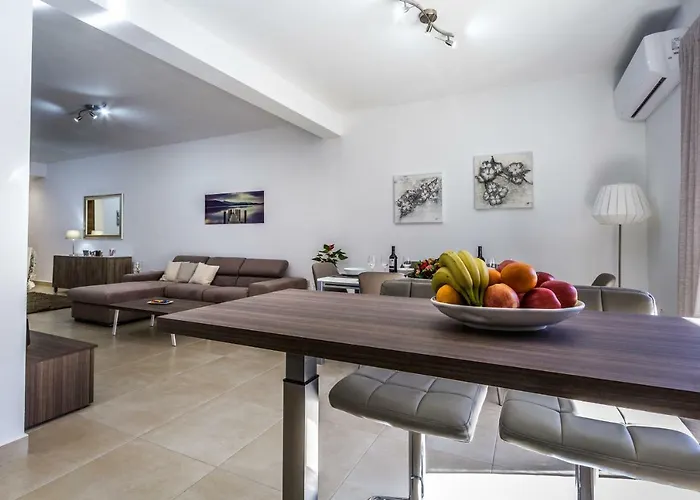 Sunny Modern Apartmán Mellieħa
