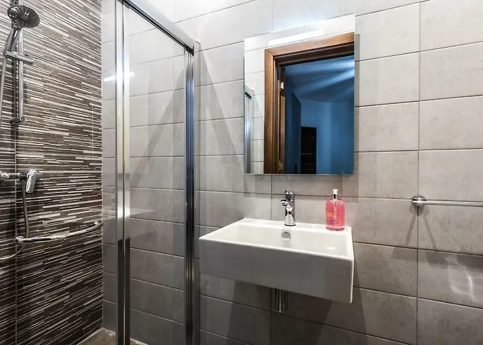 Sunny Modern Mellieħa