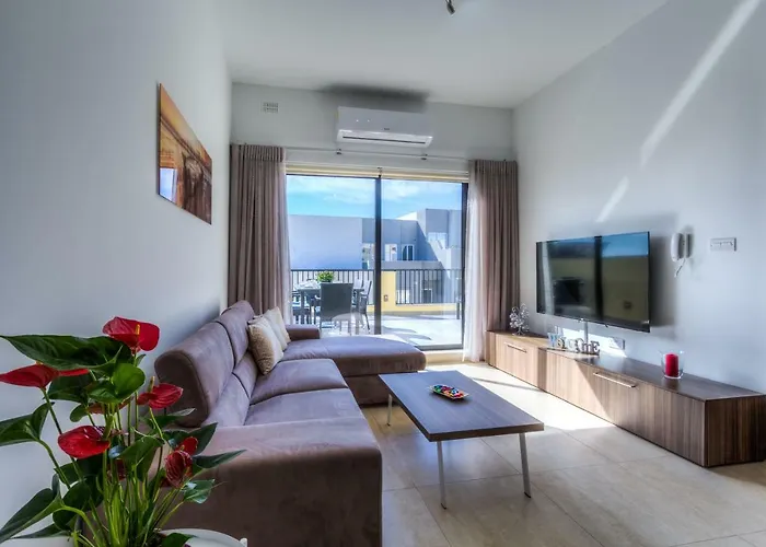 Sunny Modern Mellieħa